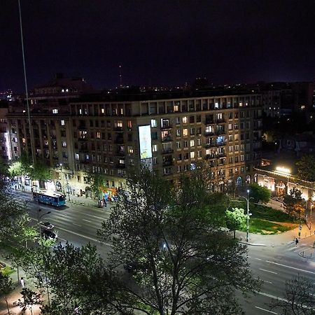 Metropole Apartments Royal Ateneum Bucarest Esterno foto